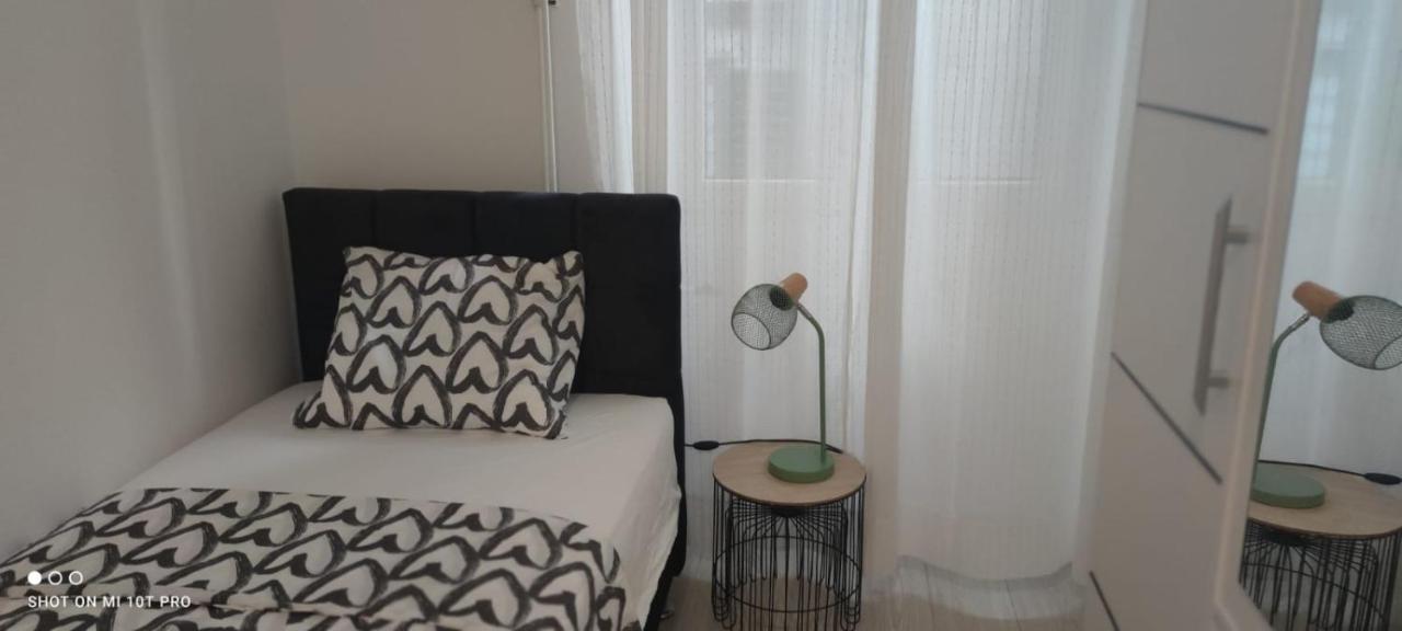 Apartman R&R,3 Room Apartman In The Center Šibenik Eksteriør billede