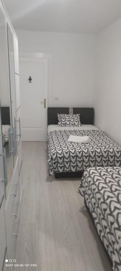 Apartman R&R,3 Room Apartman In The Center Šibenik Eksteriør billede
